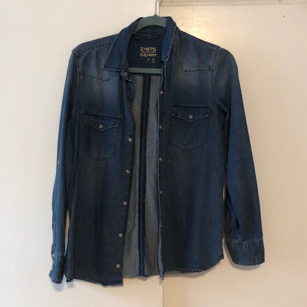Denim jeans jacket